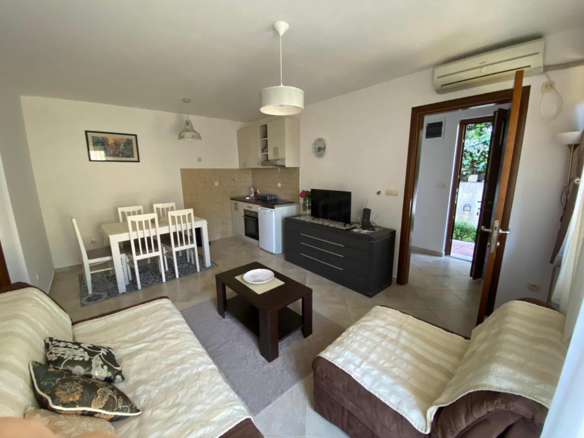 Apartments Savina Smjestaj Herceg Novi Luaran gambar