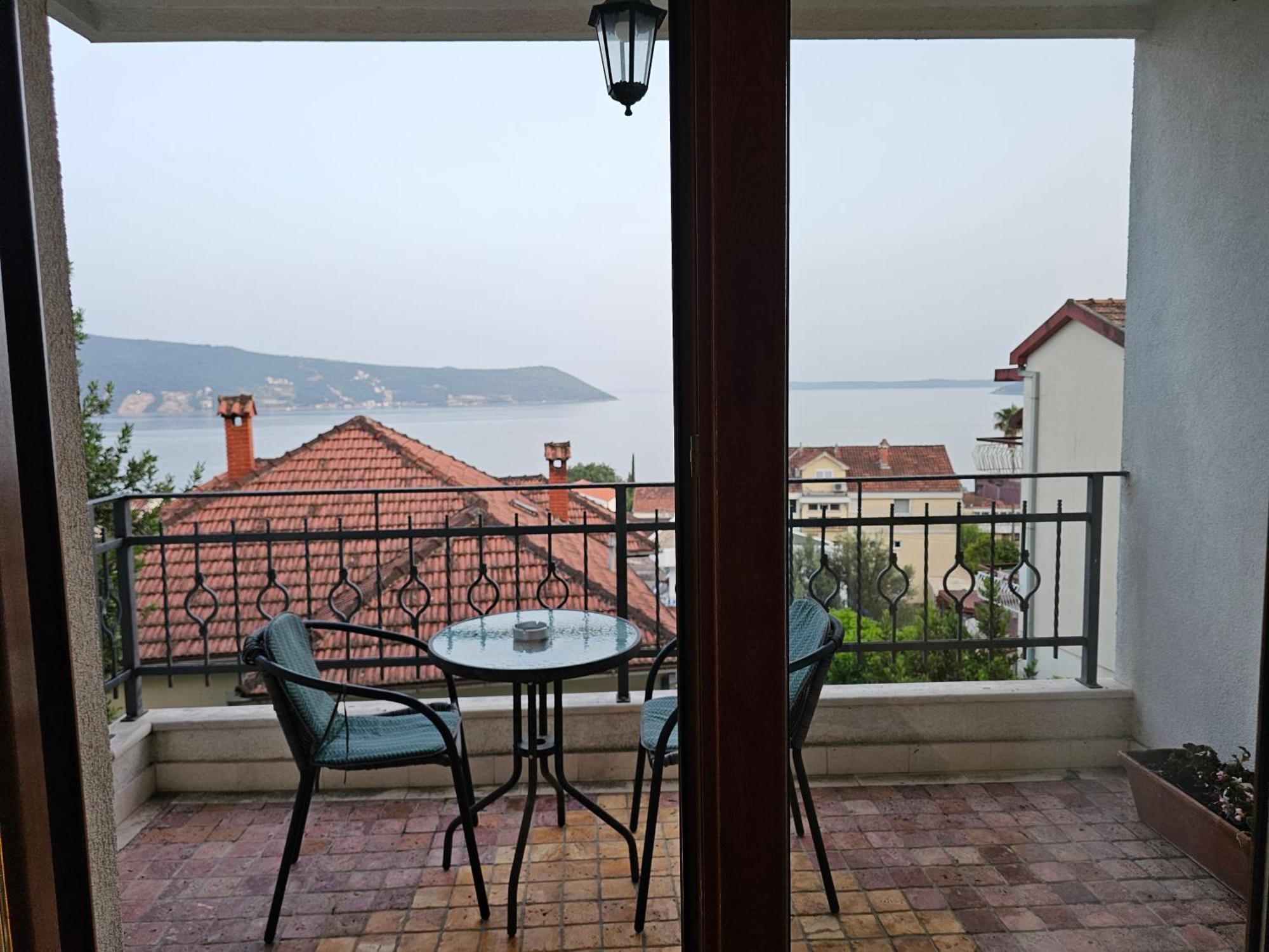 Apartments Savina Smjestaj Herceg Novi Luaran gambar